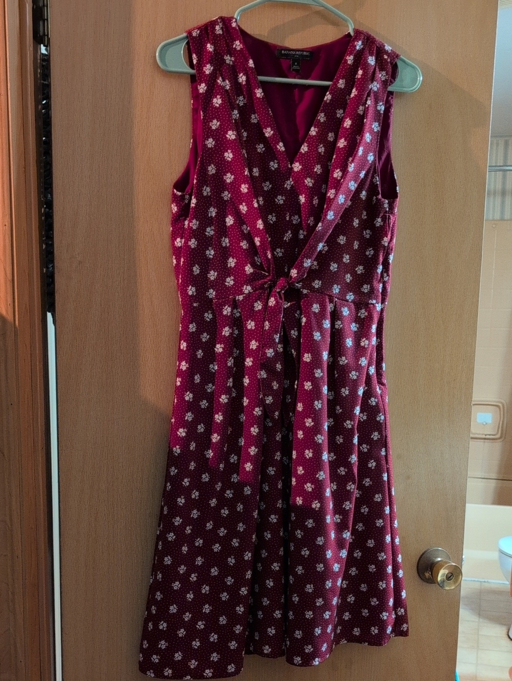 Banana Republic Burgundy Floral Tie-Front Midi Dress